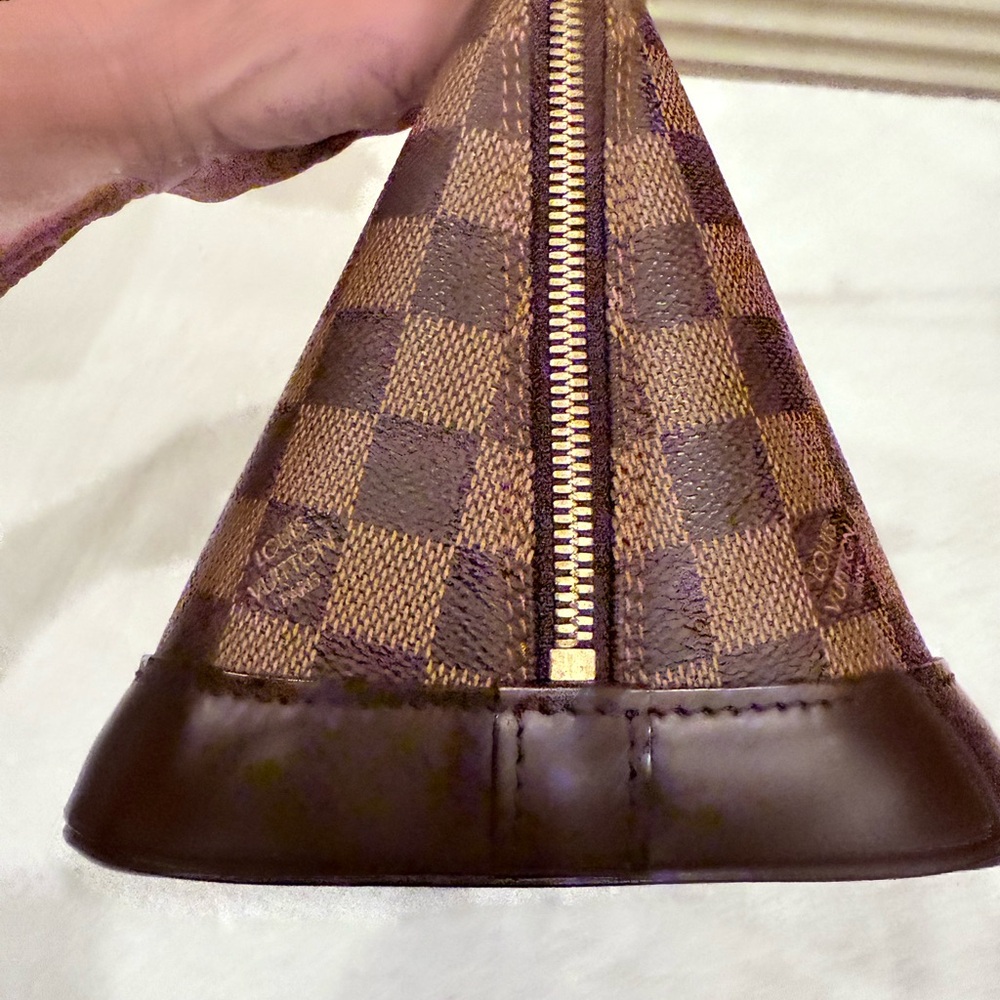 Louis Vuitton Damier Alma - Picture 5 of 14
